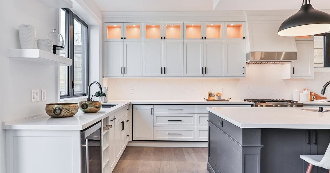 Προσαρμοσμένο φινέρισμα χρώμα Shaker Inset Framed Design κουζίνα ντουλάπι για βίλα / διαμέρισμα