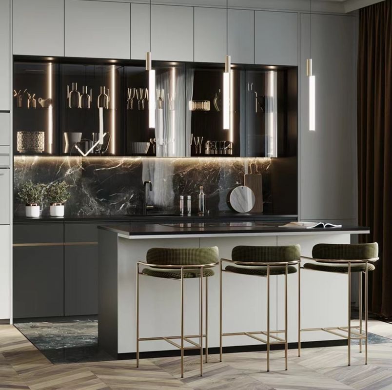 Blum Hardware Κουζίνα Νησί ντουλάπι με μαύρο σχεδιασμό