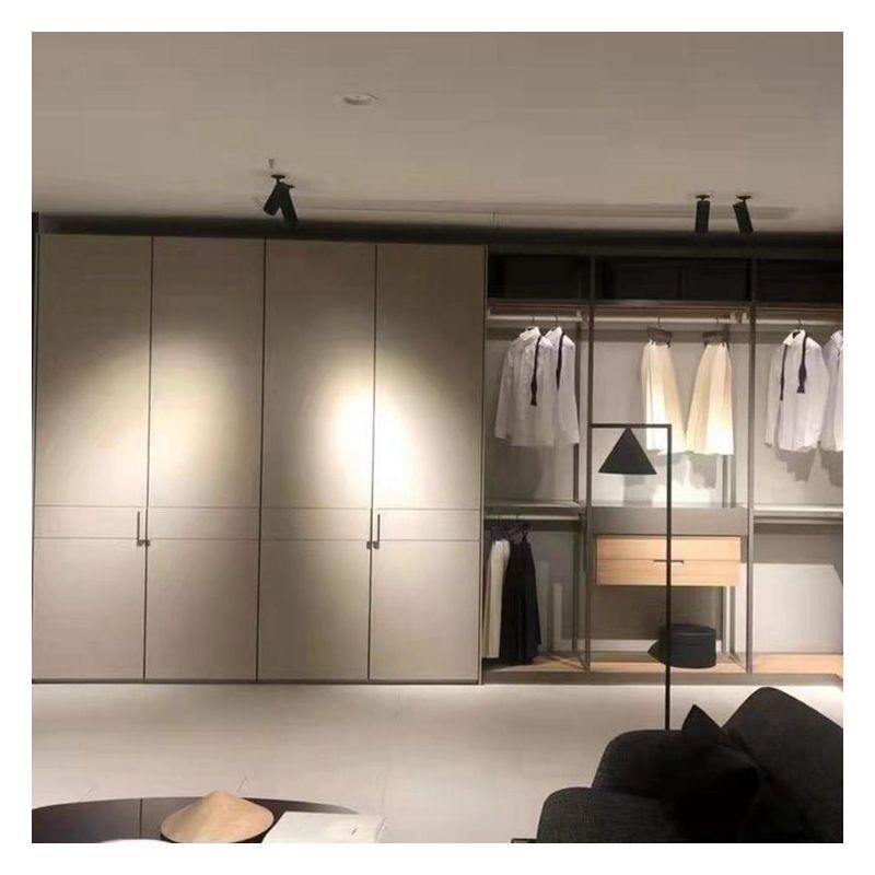 Προσαρμοσμένο Walk-in Wardrobe Μινιμαλιστική ξύλινη λύση αποθήκευσης για έπιπλα υπνοδωματίου