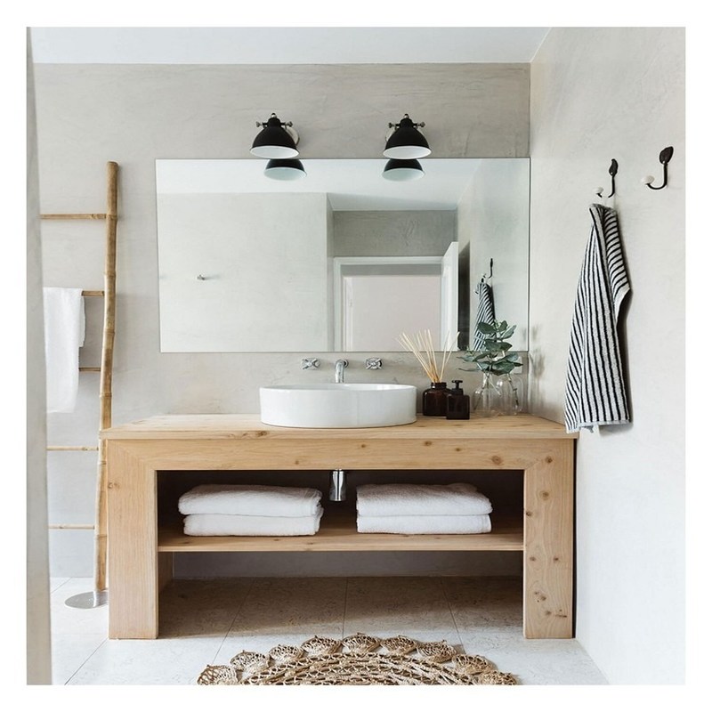 Σκληρό ξύλινο ντουλάπι μπάνιου με ασημένιο καθρέφτη