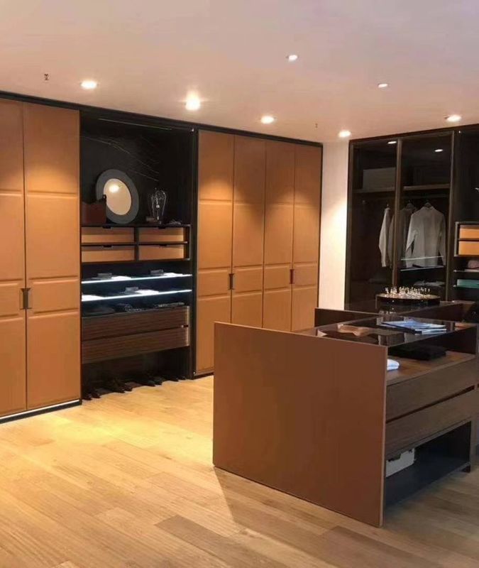 Υψηλής ποιότητας ξύλινη ανοιχτή σχεδίαση walk-in ντουλάπα ντουλάπα για υπνοδωμάτιο σε σύγχρονο ύφος